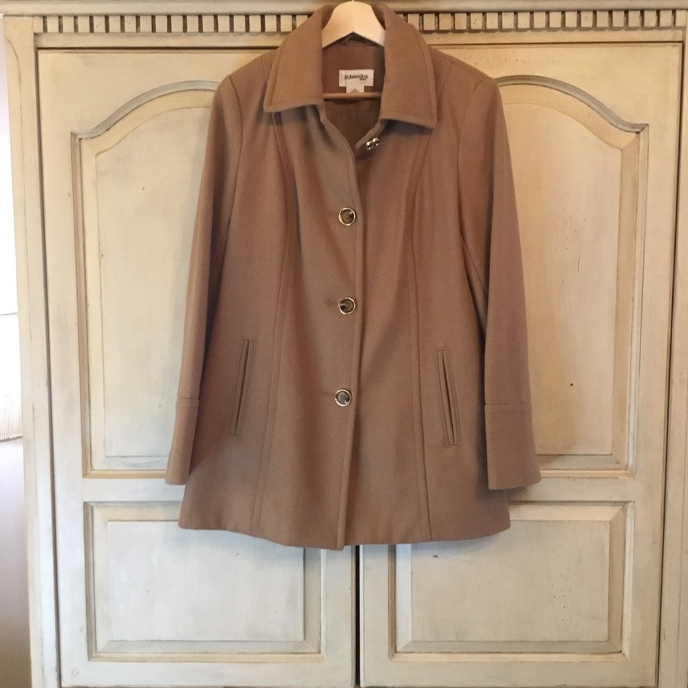 St. John’s Bay Women's Tan Coat Size M